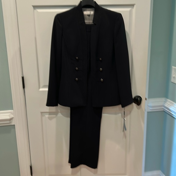 Tahari Other - NWT Tahari pinstripe suit size 14 silver buttons